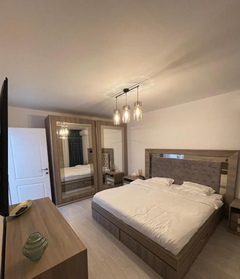 Oxana Apartments - 3 Camere - 티미쇼아라 외부 사진