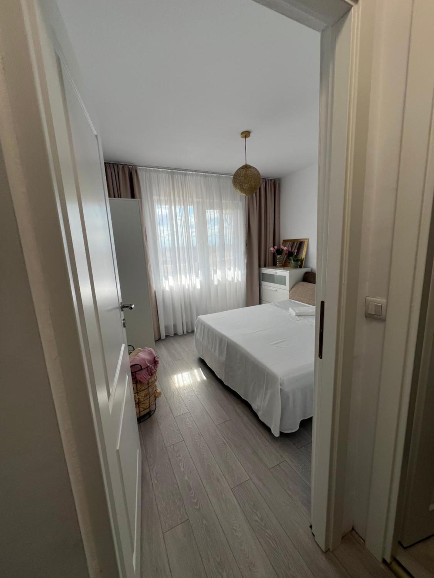 Oxana Apartments - 3 Camere - 티미쇼아라 외부 사진